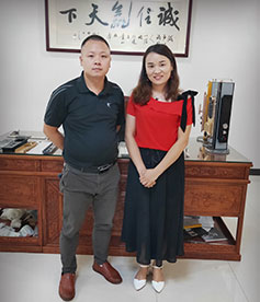 感謝塑膠行業(yè)劉總對(duì)華企立方的信任與認(rèn)可，我們定全力以赴，不負(fù)使命，幫您把網(wǎng)絡(luò)營(yíng)銷(xiāo)落地。